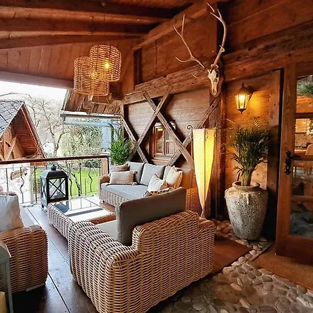 Dom wakacyjny Wonderful Getaway Cottage For A Small Group In Bled, Slovenia *