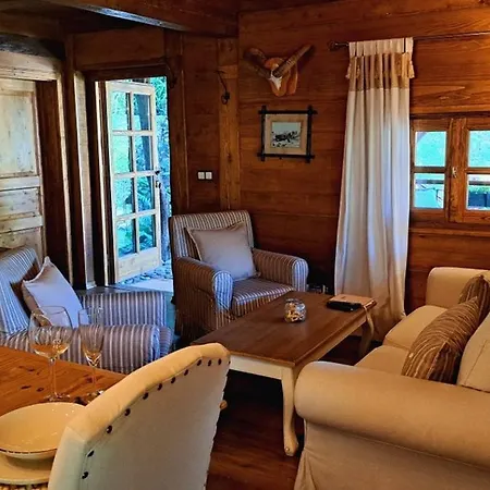 Dom wakacyjny Wonderful Getaway Cottage For A Small Group In Bled, Slovenia Bled