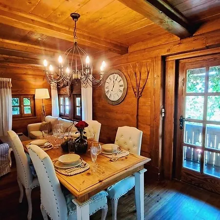 Wonderful Getaway Cottage For A Small Group In Bled, Slovenia Dom wakacyjny *